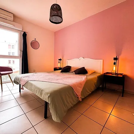Apartment Bel Climatise & Parking